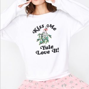 NWT Wildfox Kiss Me Yule Love It Sweatshirt